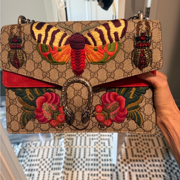 Gucci Beige Shoulder Bag with Colorful Embroidery - Picture 1 of 3